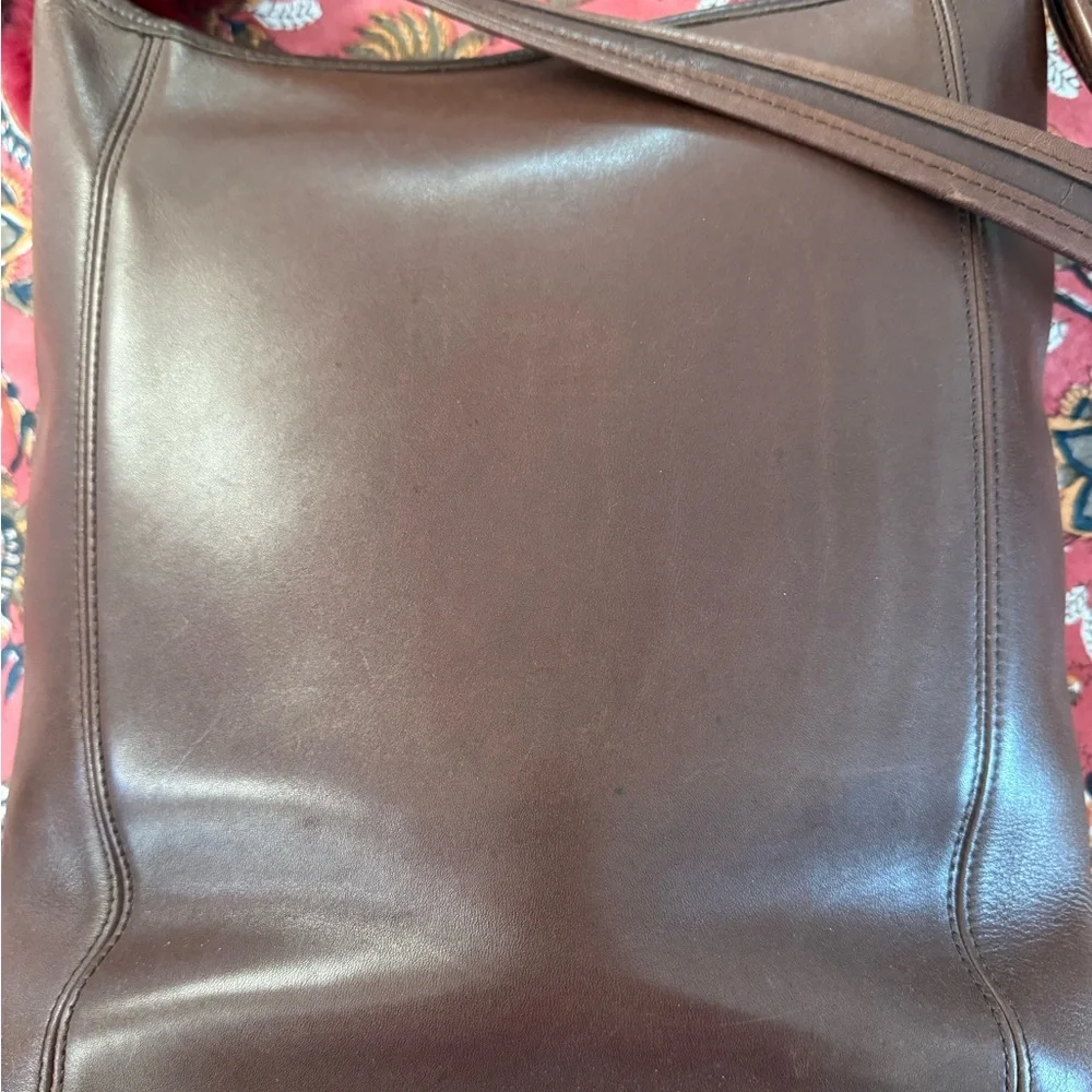 Vintage Coach Slim Duffle Shoulder Bag – Made in USA - Picture 9 of 12